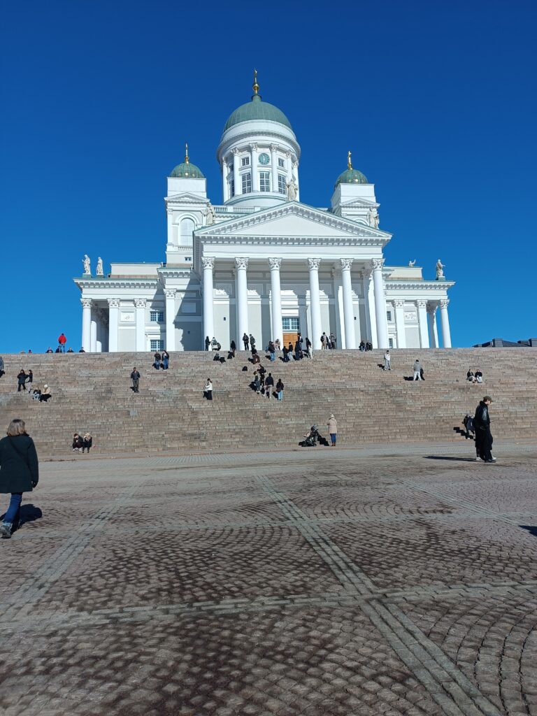 Helsinška stolnica v Helsinkih