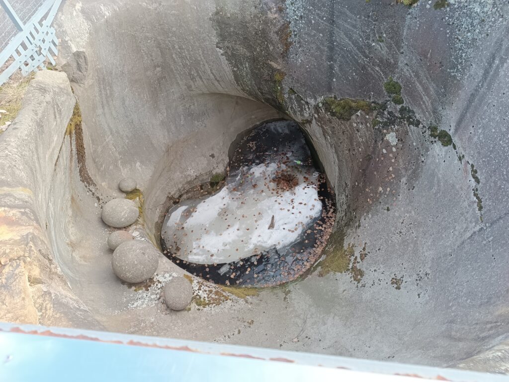 One of the Biggest: The Pursiala Pothole